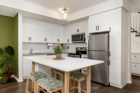 Photo 12 at 27 - 140 Long Branch Avenue, Long Branch, Toronto