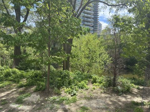 Photo 1 at TH1 - 2212 Lake Shore Boulevard W, Mimico, Toronto