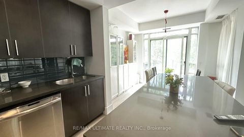 Photo 3 at TH1 - 2212 Lake Shore Boulevard W, Mimico, Toronto
