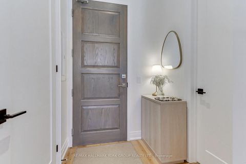 Photo 7 at 203 - 400 Park Avenue, Central Newmarket, Newmarket