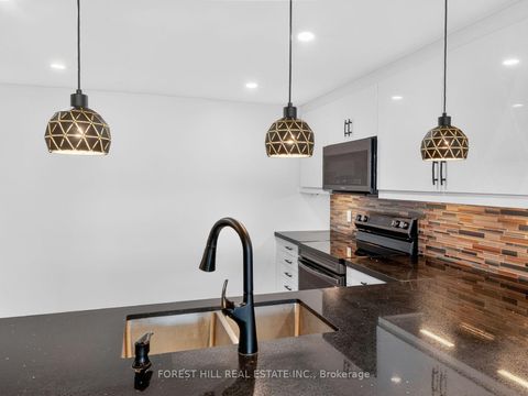 Photo 5 at 907 - 1101 Steeles Avenue W, Branson, Toronto