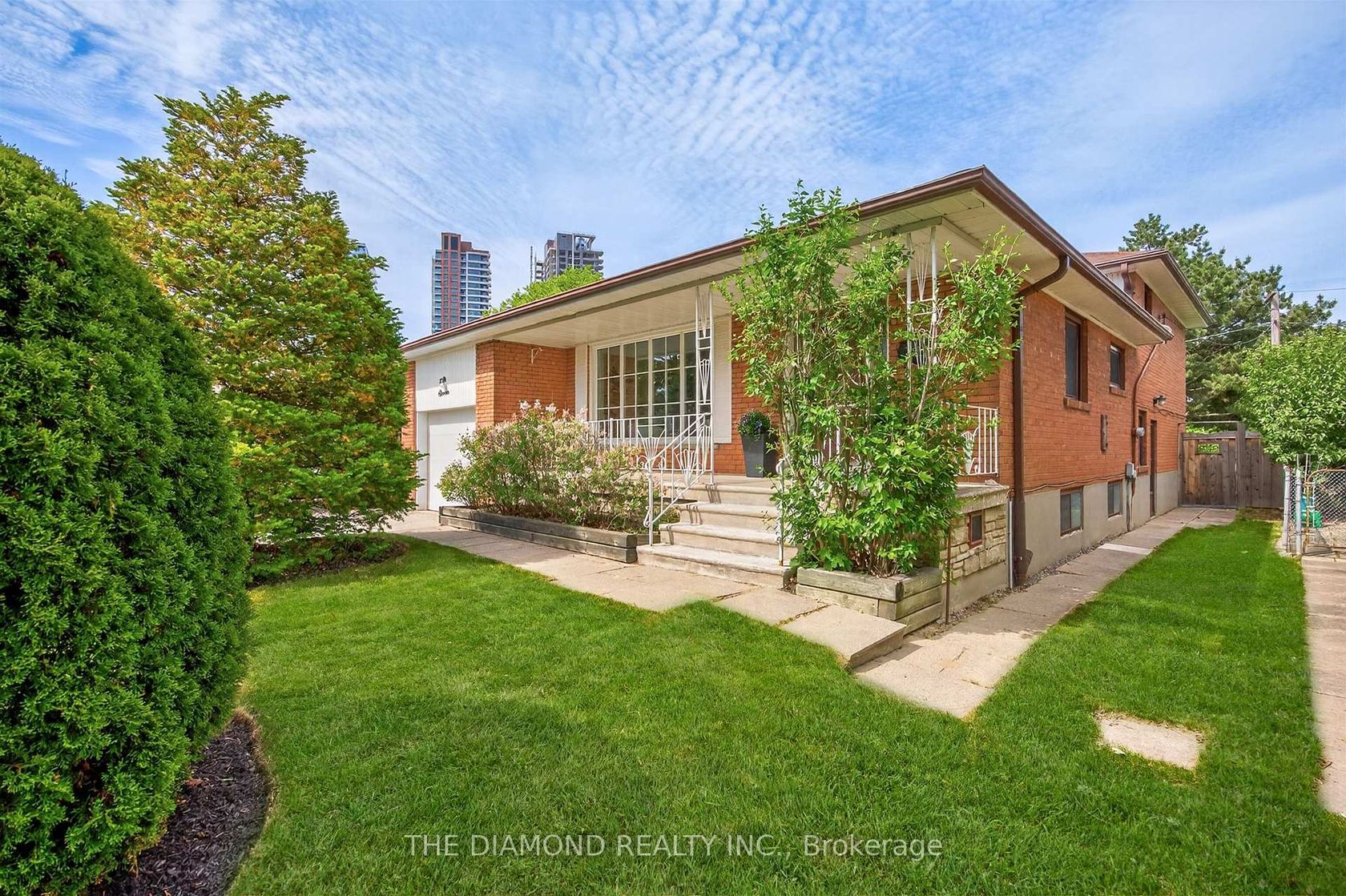 11 Swordbill Drive, Humber Valley, Toronto photo 1