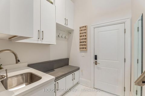 Photo 10 at 102 Oxford Street, Mill Pond, Richmond Hill