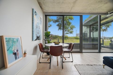 Photo 6 at Th105 - 170 Bayview Avenue, Moss Park, Toronto
