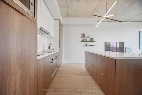 Photo 10 at Th105 - 170 Bayview Avenue, Moss Park, Toronto
