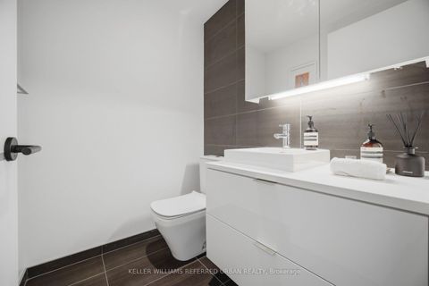 Photo 13 at Th105 - 170 Bayview Avenue, Moss Park, Toronto