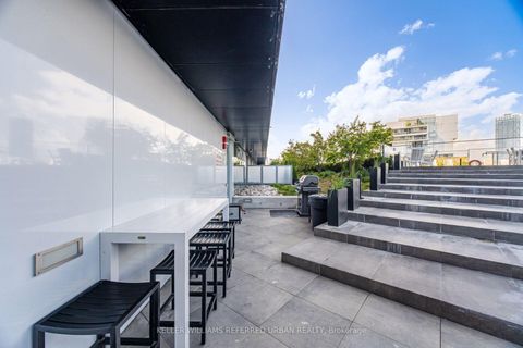 Photo 34 at Th105 - 170 Bayview Avenue, Moss Park, Toronto