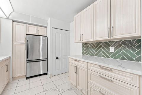 Photo 6 at 617 - 5418 Yonge Street, Willowdale West, Toronto