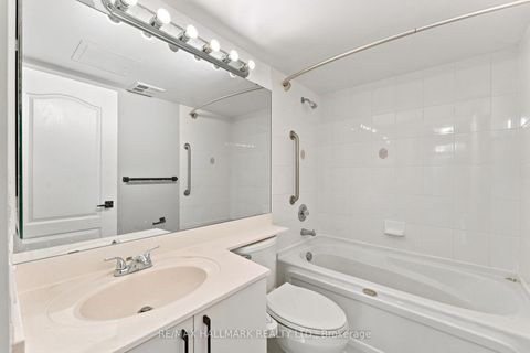 Photo 14 at 617 - 5418 Yonge Street, Willowdale West, Toronto