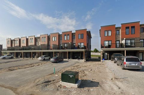 Photo 1 at 109 Fairlane Avenue S, Painswick South, Barrie
