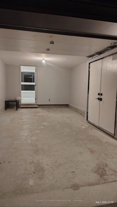 Photo 17 at 109 Fairlane Avenue S, Painswick South, Barrie
