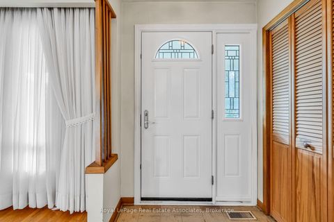 Photo 4 at 59 Stapleton Drive, The Westway, Toronto