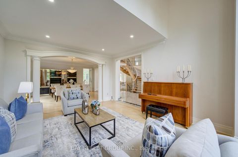 Photo 10 at 58 Bowan Court, Steeles, Toronto