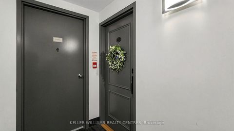 Photo 8 at 417 - 160 Wellington Street E, Aurora Village, Aurora