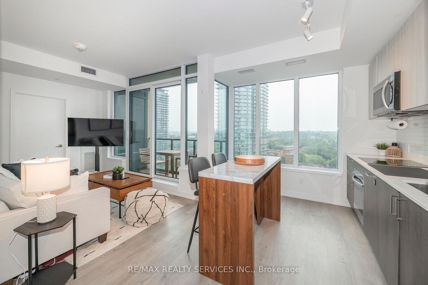 1616 - 1926 Lake Shore Boulevard W, South Parkdale, Toronto 