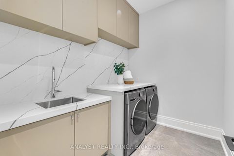 Photo 18 at 82 Donhill Crescent, Kleinburg, Vaughan