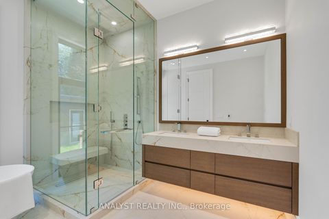 Photo 21 at 82 Donhill Crescent, Kleinburg, Vaughan