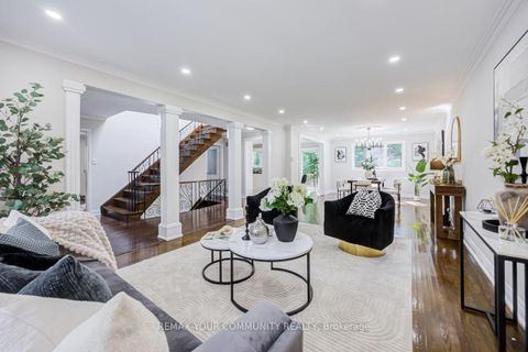 Photo 8 at 31 Clovercrest Road, Don Valley Village, Toronto