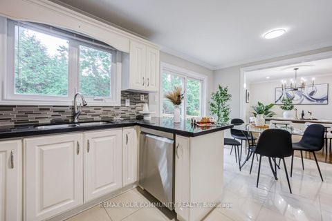 Photo 18 at 31 Clovercrest Road, Don Valley Village, Toronto