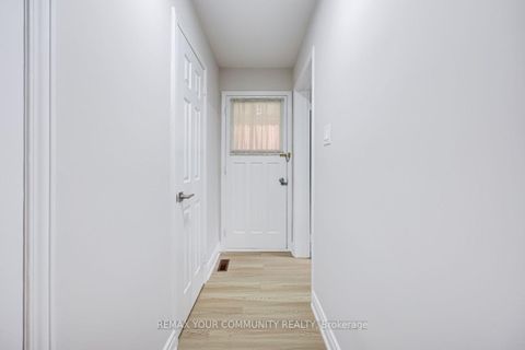 Photo 21 at 31 Clovercrest Road, Don Valley Village, Toronto