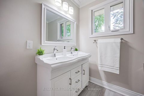 Photo 31 at 31 Clovercrest Road, Don Valley Village, Toronto