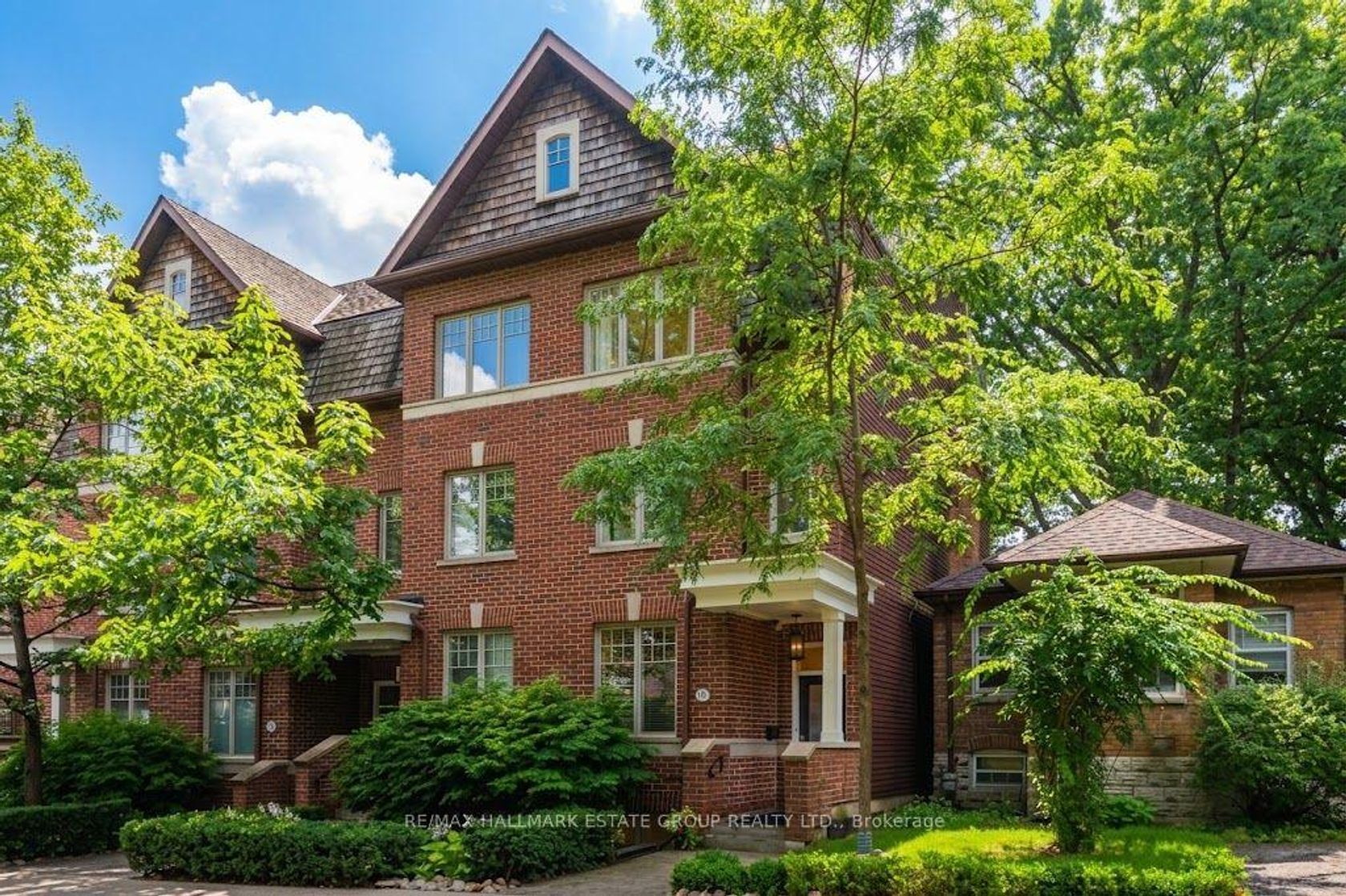 6B Scarborough Road, The Beaches, Toronto photo number 2