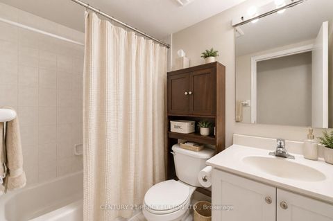 Photo 11 at 538 - 3 Everson Drive, Willowdale East, Toronto