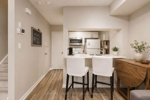 Photo 15 at 538 - 3 Everson Drive, Willowdale East, Toronto
