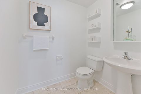 Photo 9 at 24 - 70 Byng Avenue, Willowdale East, Toronto
