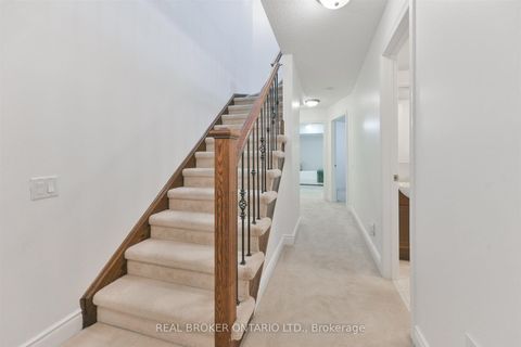 Photo 10 at 24 - 70 Byng Avenue, Willowdale East, Toronto
