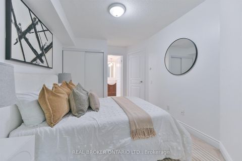 Photo 12 at 24 - 70 Byng Avenue, Willowdale East, Toronto