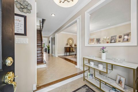 Photo 5 at 12 Silvestre Avenue, Vellore Village, Vaughan