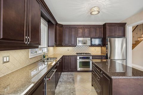Photo 15 at 12 Silvestre Avenue, Vellore Village, Vaughan