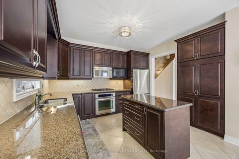 Photo 16 at 12 Silvestre Avenue, Vellore Village, Vaughan