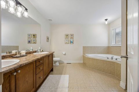 Photo 34 at 12 Silvestre Avenue, Vellore Village, Vaughan