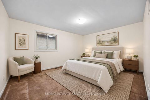 Photo 15 at 32 Saddletree Drive, Steeles, Toronto
