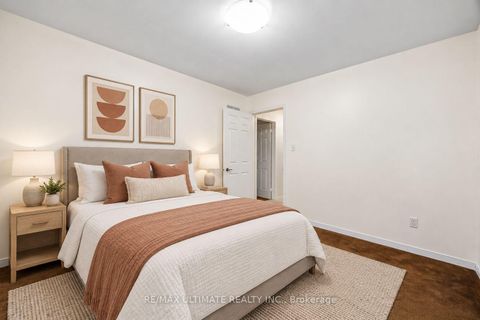 Photo 24 at 32 Saddletree Drive, Steeles, Toronto