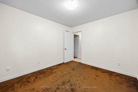 Photo 26 at 32 Saddletree Drive, Steeles, Toronto