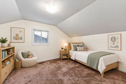 Photo 27 at 32 Saddletree Drive, Steeles, Toronto