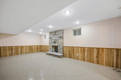 Photo 34 at 32 Saddletree Drive, Steeles, Toronto
