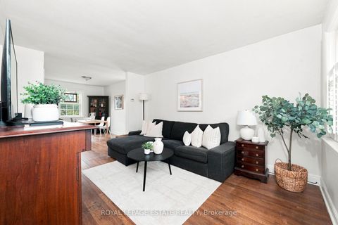 Photo 3 at 72 Manderley Drive, Cliffside, Toronto