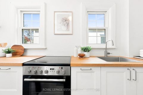 Photo 11 at 72 Manderley Drive, Cliffside, Toronto