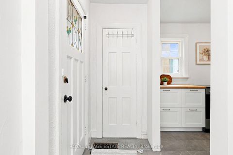 Photo 12 at 72 Manderley Drive, Cliffside, Toronto