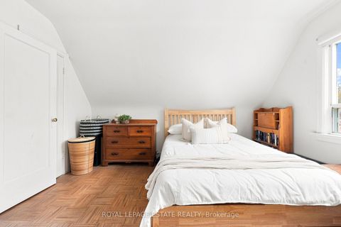 Photo 16 at 72 Manderley Drive, Cliffside, Toronto