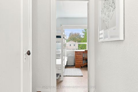 Photo 18 at 72 Manderley Drive, Cliffside, Toronto