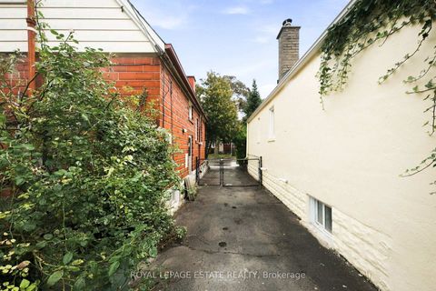 Photo 23 at 72 Manderley Drive, Cliffside, Toronto