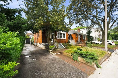 Photo 25 at 72 Manderley Drive, Cliffside, Toronto