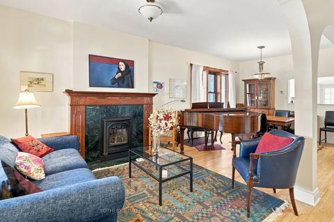 Photo 3 at 356 Howland Avenue, Casa Loma, Toronto