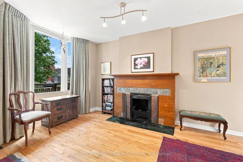Photo 9 at 356 Howland Avenue, Casa Loma, Toronto