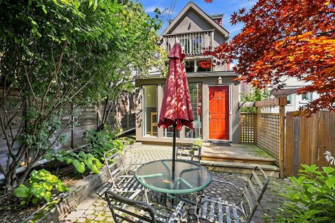 Photo 24 at 356 Howland Avenue, Casa Loma, Toronto